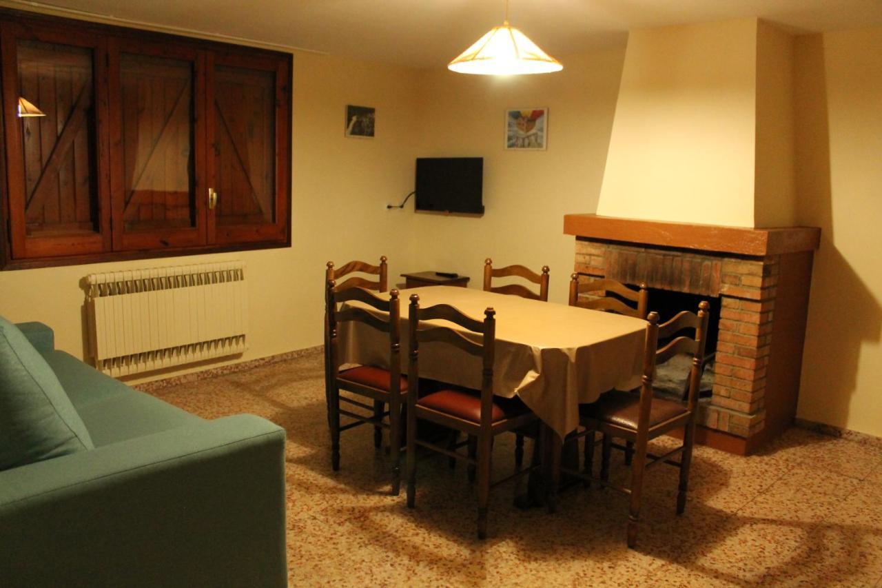 Apartaments Turistics Vilaro Llorts Exterior foto